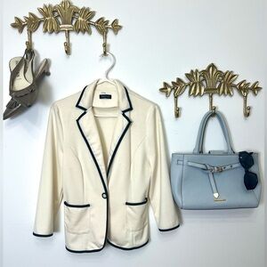 Spense Cream Blazer with Black Trim - Classic Women's Jacket M ptp 20” l 23”